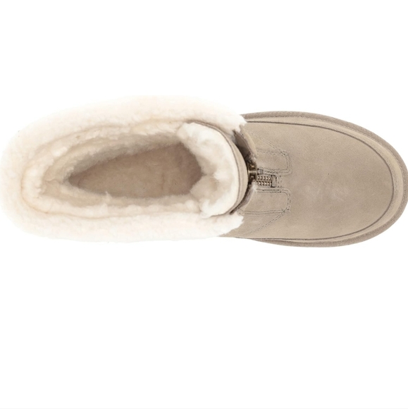 Boot - Picture 3 of 8